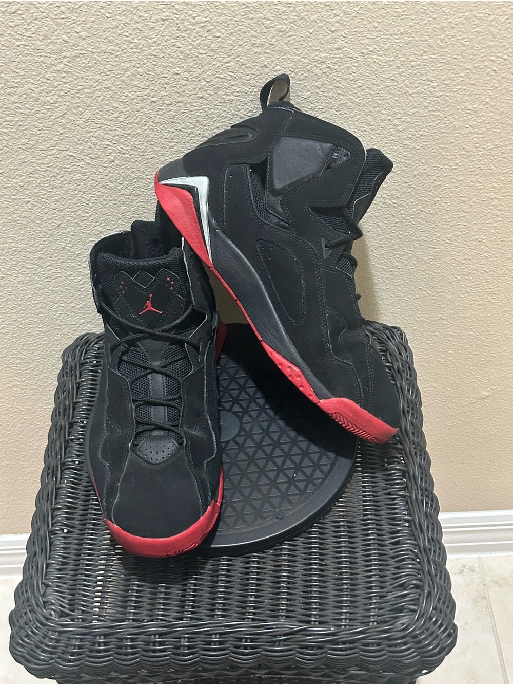 Size 11.5 Jordan True Flight Black/Gym Red - Metallic Silver 342964-001